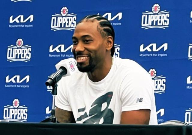 皇冠体育官网-【快艇媒体日观察】莱昂纳德宣告回归 快艇准备就绪