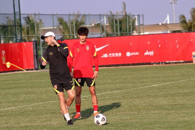 皇冠体育官网-U23国家队3日6练 主帅告诫弟子：西征没有“友谊赛”